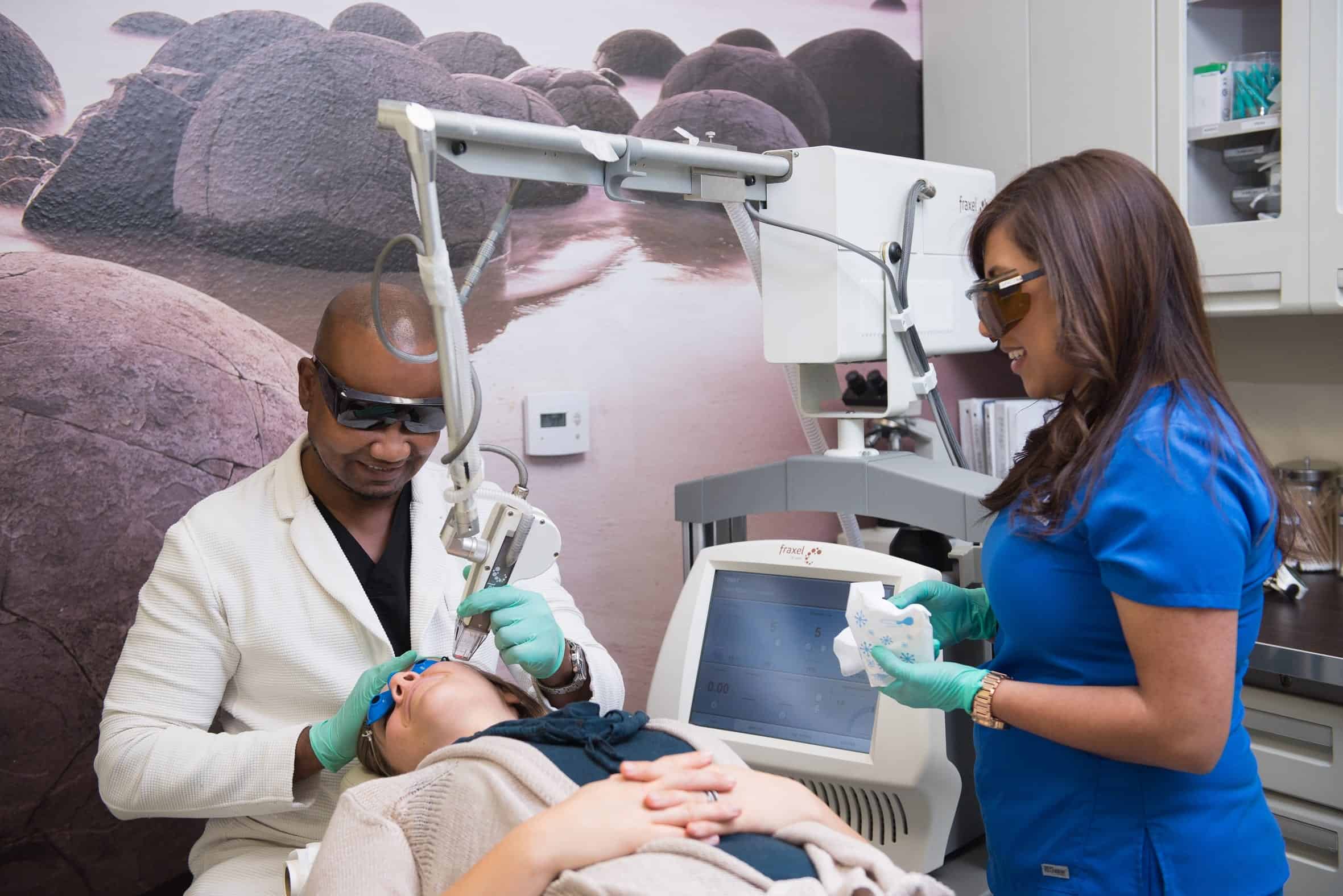 Dr. Umar specializes in the best treatment of melasma using his laser technology.